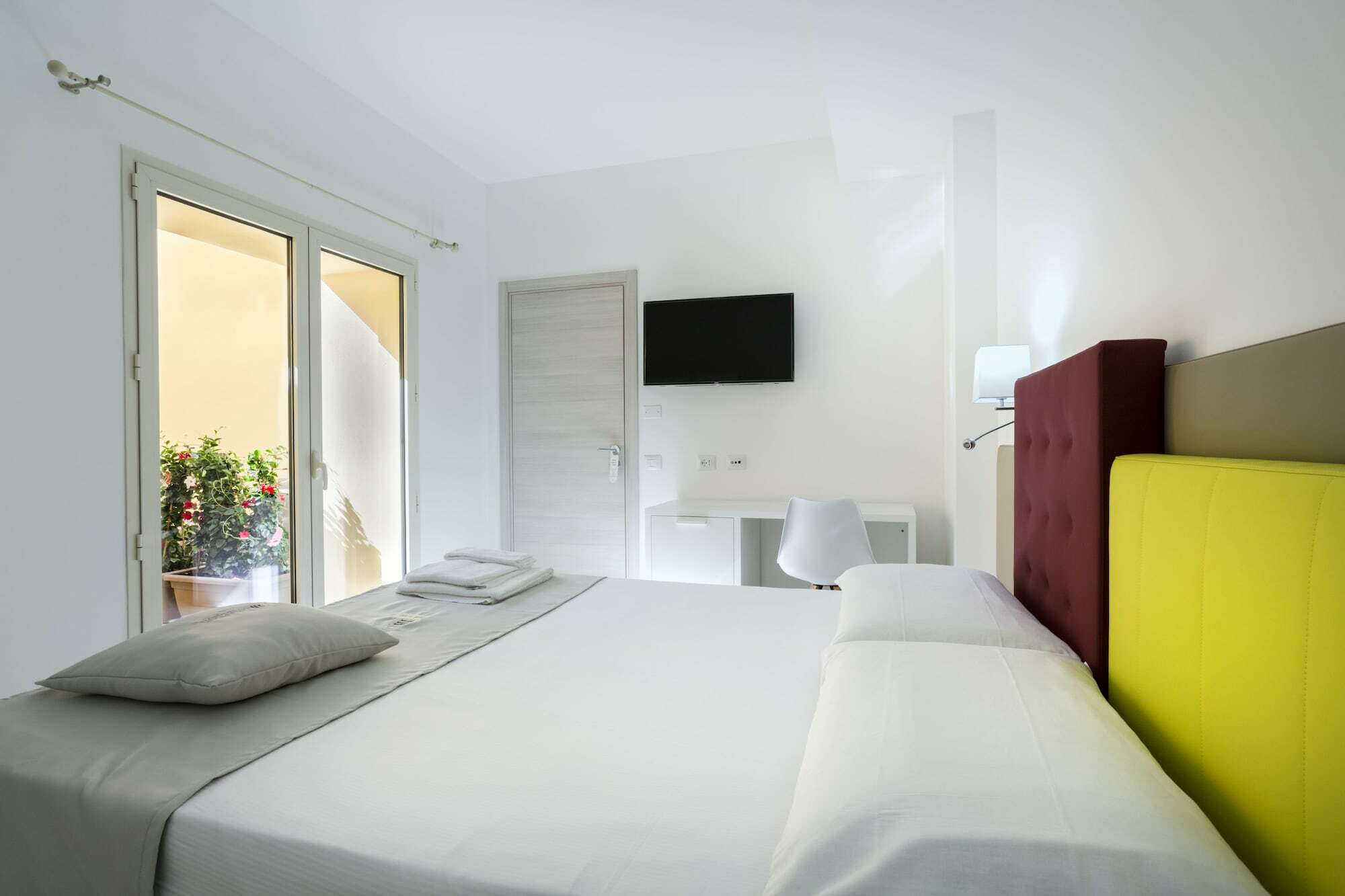 Th Collection Rooms Ористано Экстерьер фото